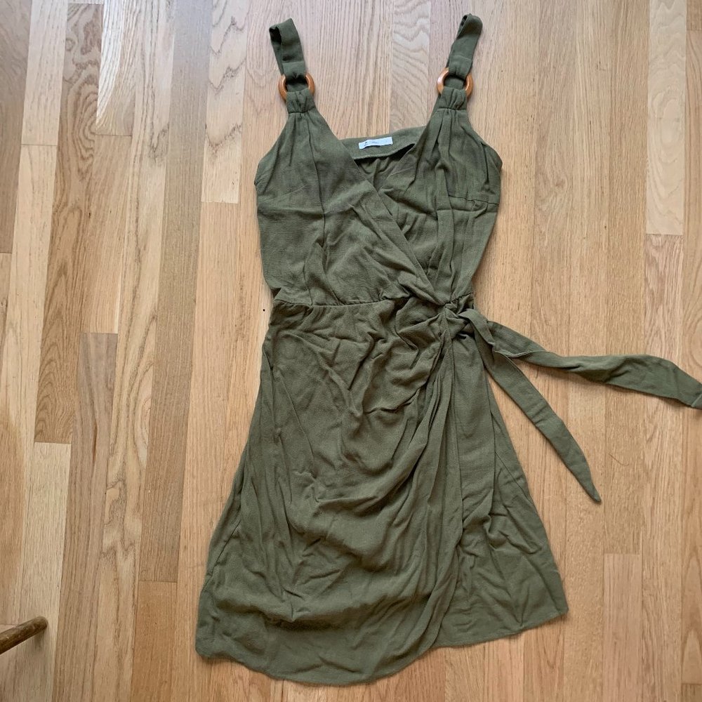 Green O-ring Wrap Tie Waist Dress